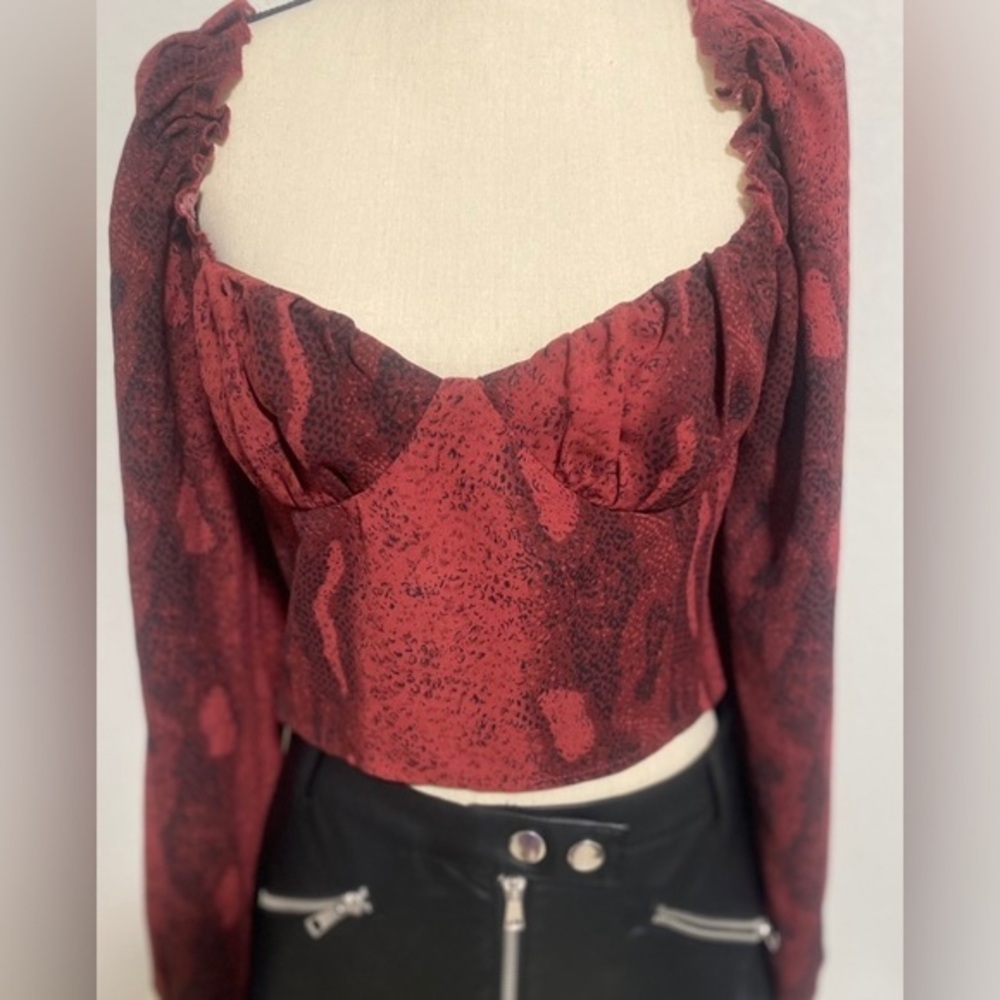SHEIN Crop Top Long Sleeve Size L